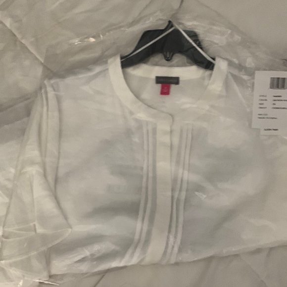 NWT Vince Camuto Womens Blouses - Picture 3 of 6